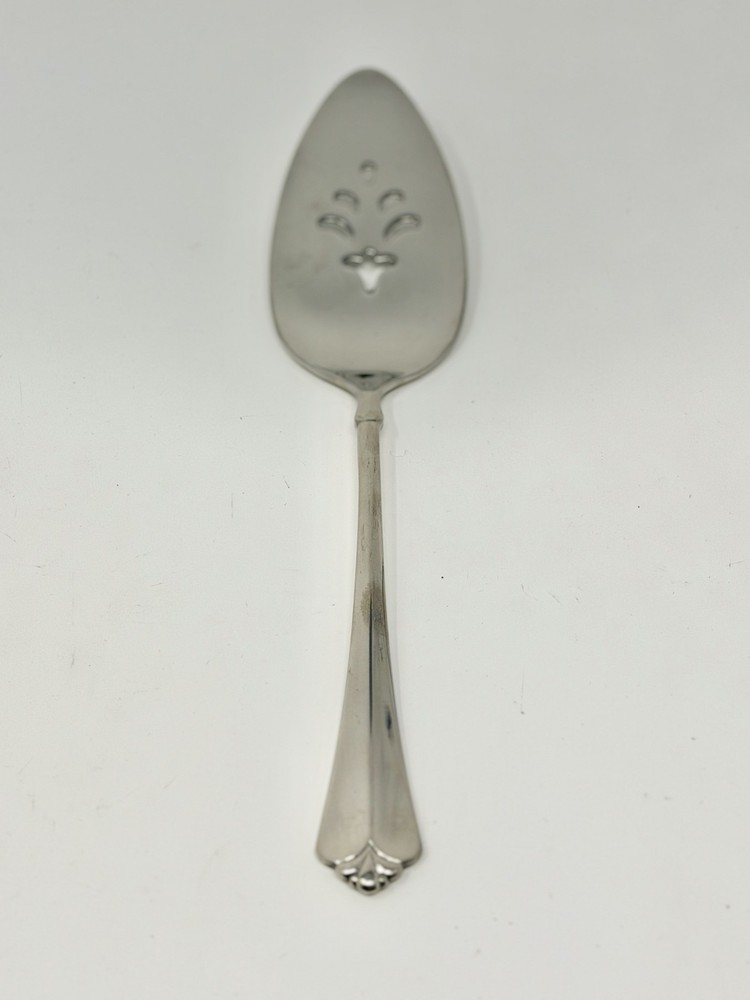 Oneida Juilliard Servall - 9 3/4"