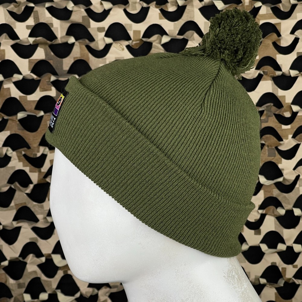NEW Planet Eclipse Horizon Pom Beanie - Moss Green