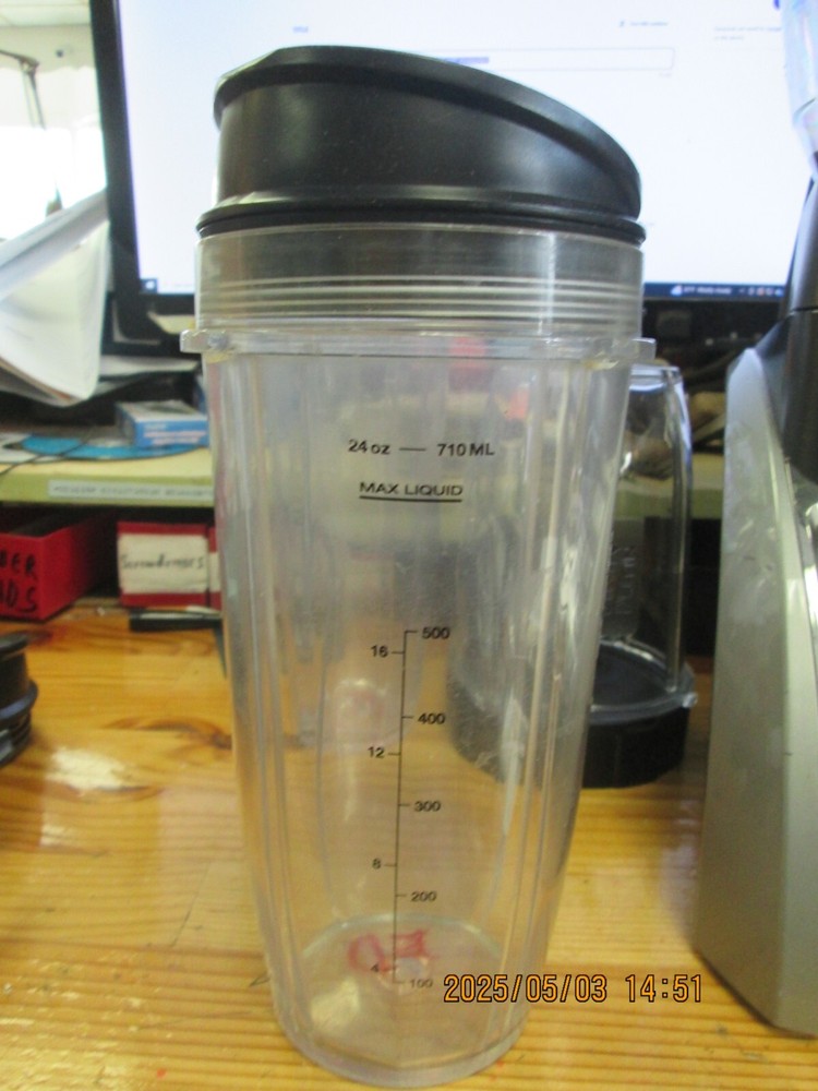 Ninja Professional 1100w Blender |MISSING PITCHER, BLADE, AND TOP