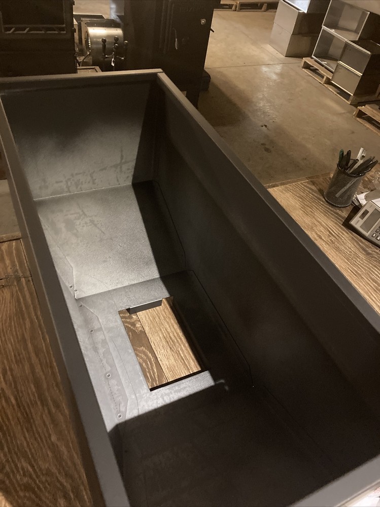 Reading coal stove hopper w/lid