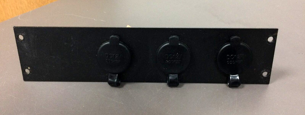 HAVIS C-LP-3, Three Outlets on 2" Plate, USED