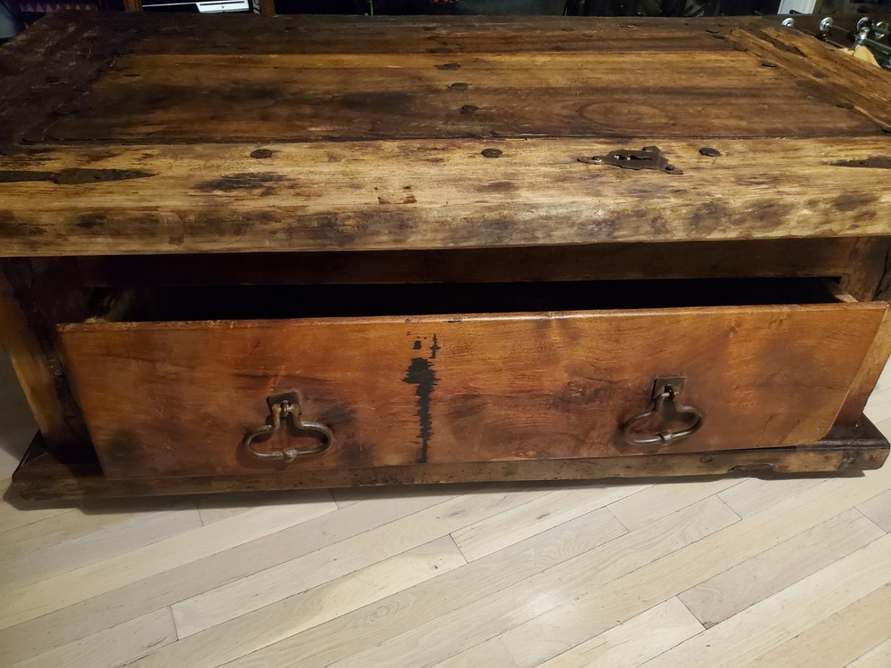 Rustic Door Trunk coffee Table With Drawer