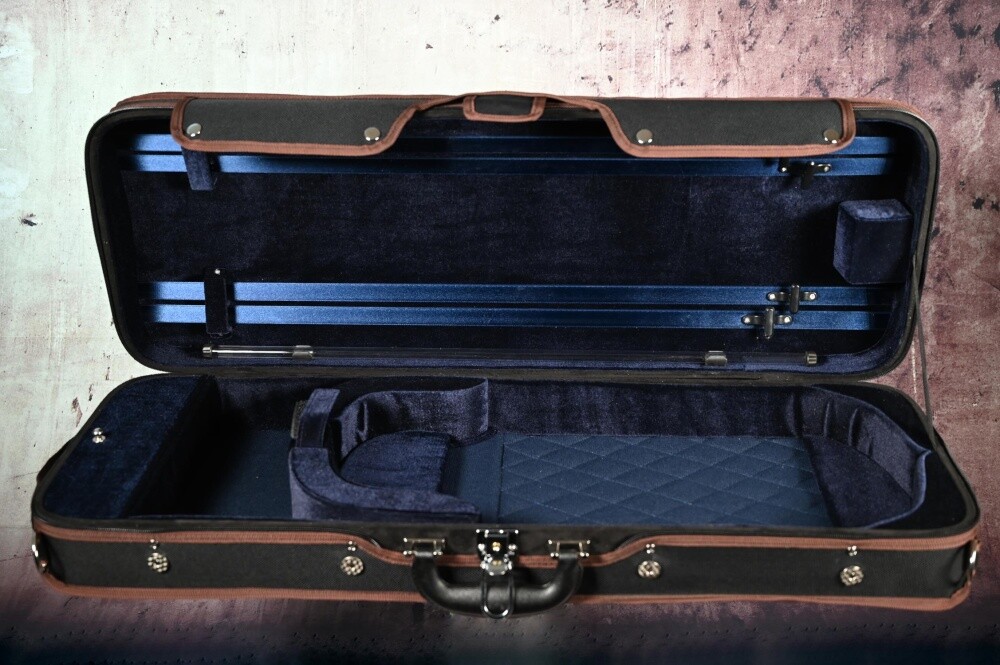 Petz well made viola case, adjustable interior