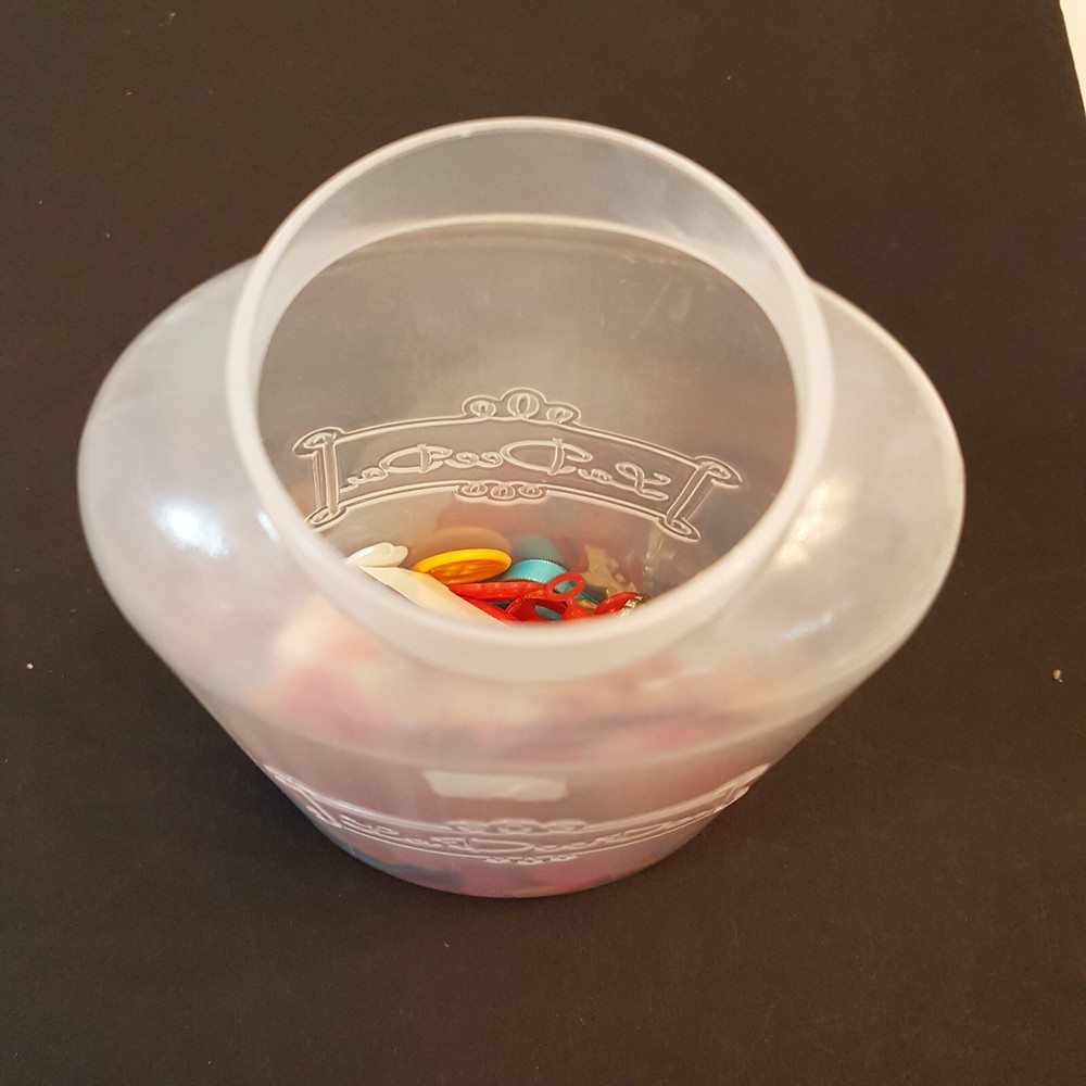 LA DEE DA Kick Button DIY Jewelry Craft Kit used partial package Spin Master