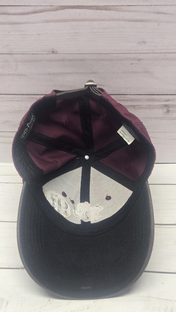Harry Potter Hogwarts Crest Platform 9 3/4 Baseball Cap Maroon Strapback Hat