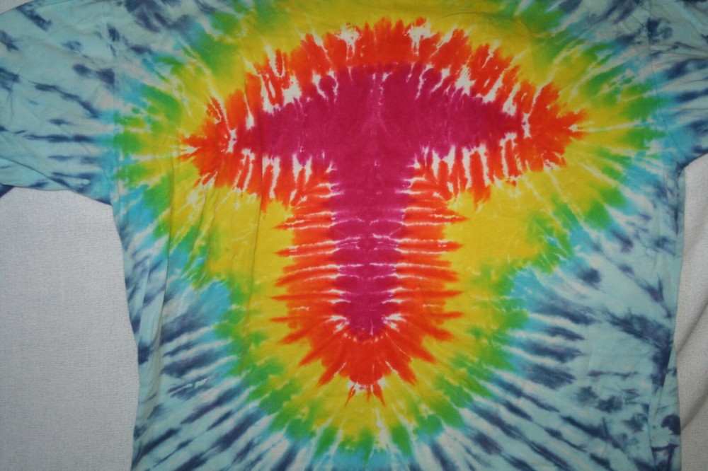VINTAGE PSYCHEDELIC MUSHROOM TYE DIE