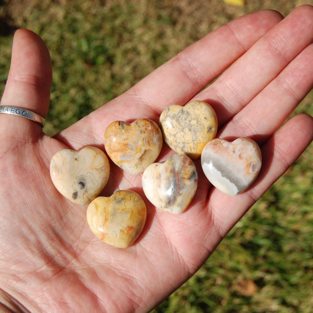 ONE 1in Crazy Lace Agate Crystal Heart