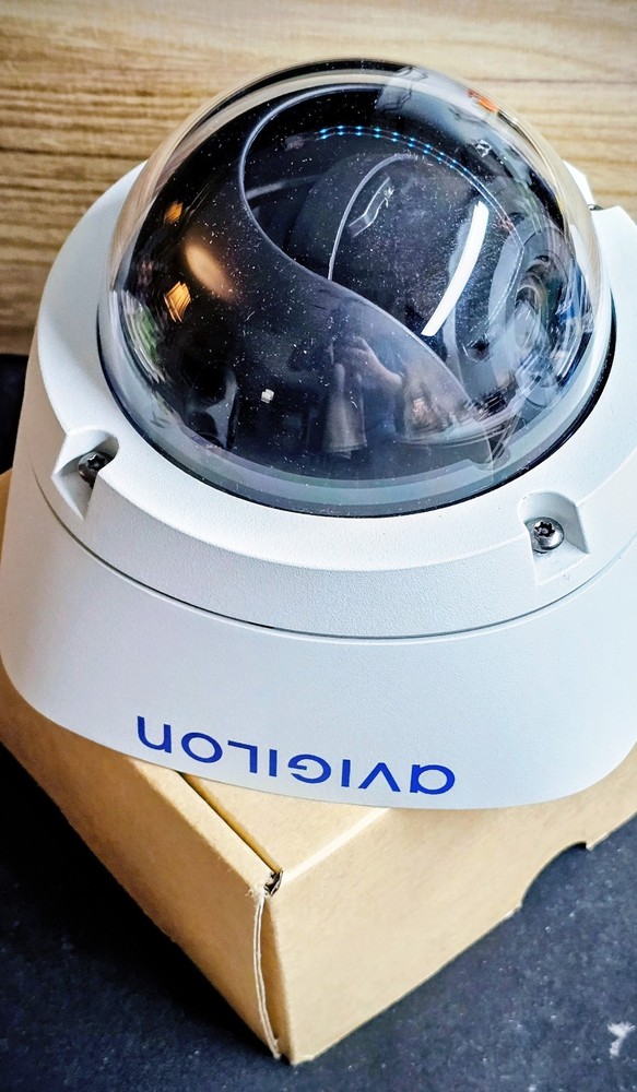 Avigilon 3C-H4A-DO1-B  3MP Video Security Dome Camera ,Network,