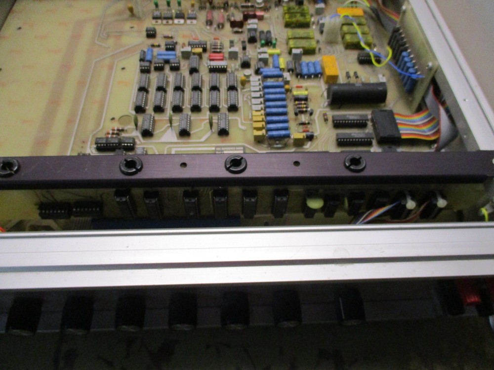 EDC Model 521 Programmable DC Calibrator Untested For Parts Only [18-.5]