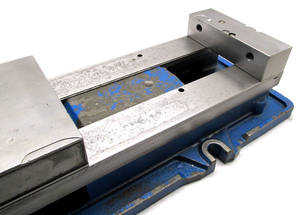 KURT ANGLOCK 6" MILLING MACHINE VISE w/ HANDLE - #D675