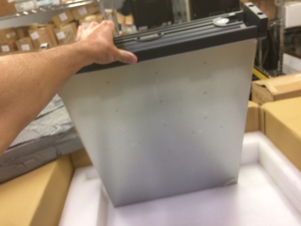 PROMISE TECHNOLOGY VTRAK E310S EMPTY CHASSIS LOCKABLE W KEYS