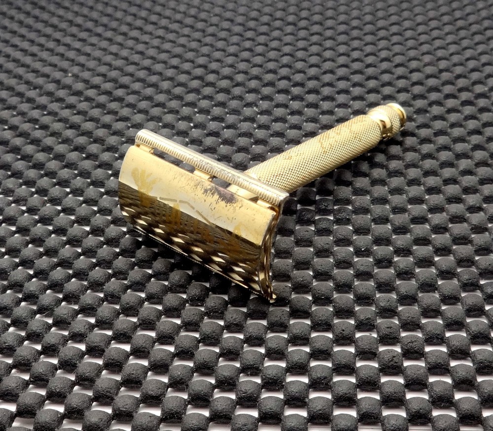 Vintage 1940's Gillette Gold Tech DE Safety Razor Pre Date Code Clean