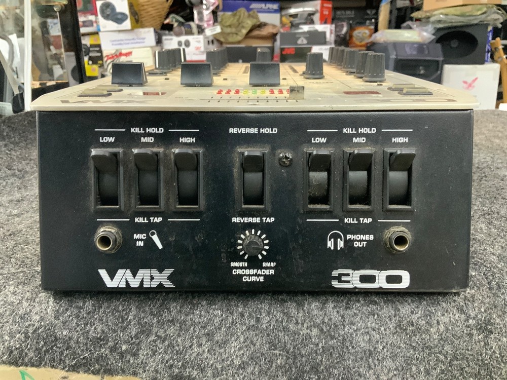 Behringer Model VMX-300 DJ 3 Channel Pro Mixer Missing Some Knobs