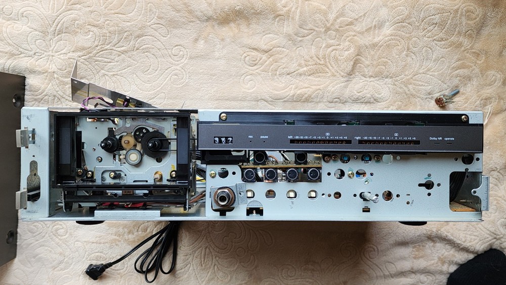Harman Kardon CD91 Cassette Deck - FOR PARTS or NOT WORKING