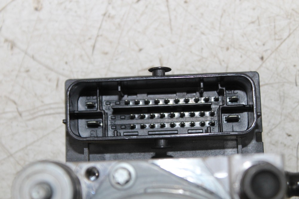 09-14 DUCATI MONSTER 696 ABS PUMP UNIT MODULE