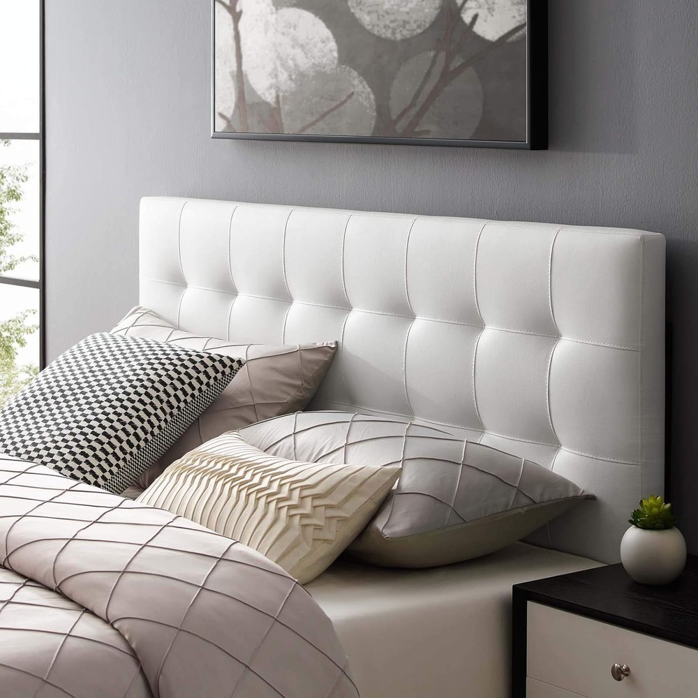 Eco-Friendly Adjustable Full Headboard in Leather - Chic Tufted Design