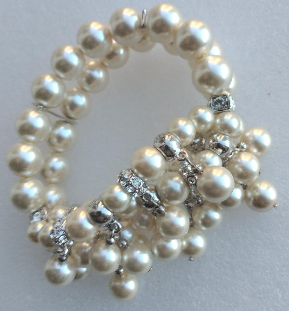 Vinyage Runway Multi Pearl Bracelet with Many Dangles