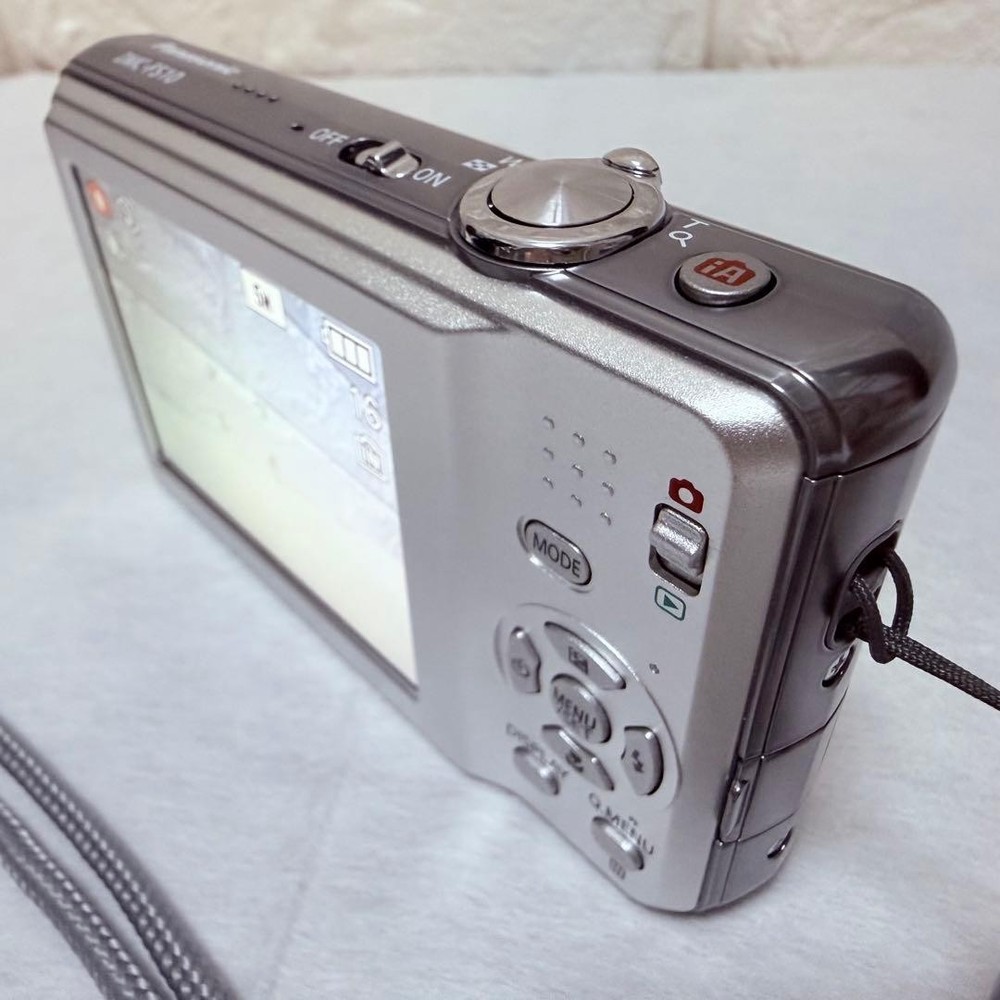Panasonic LUMIX DMC-FS10 Silver Compact Digital Camera Tested Accessories
