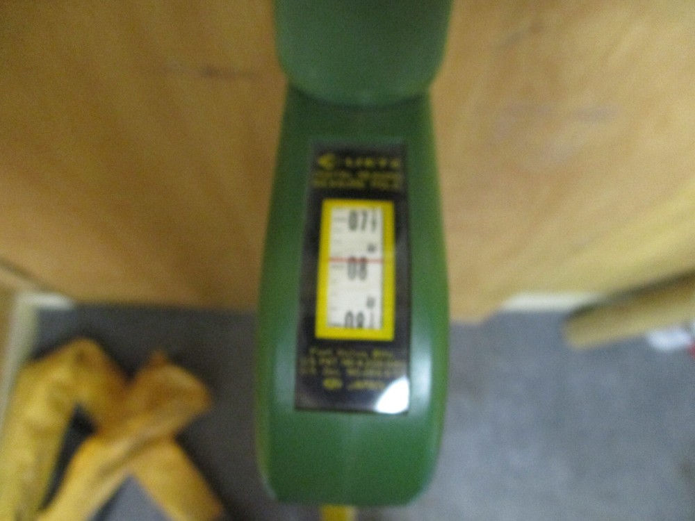LIETZ DIGITAL MEASURING POLE W/CASE