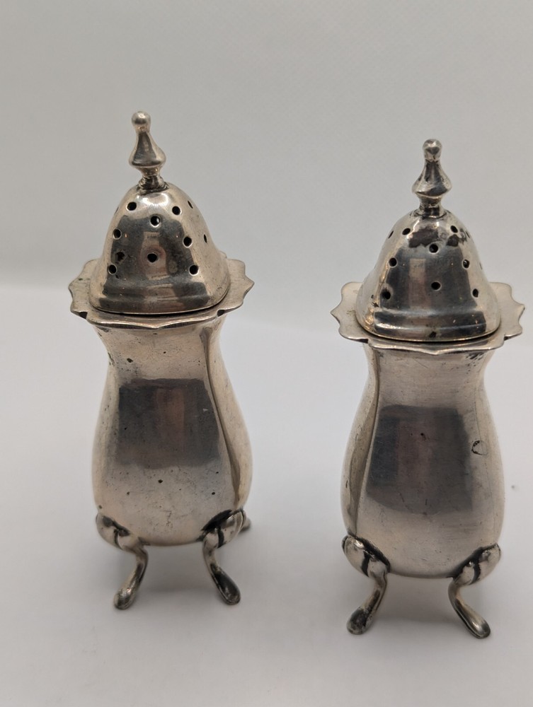 2 Antique Elegant Footed Salt Shakers, 800 Silver