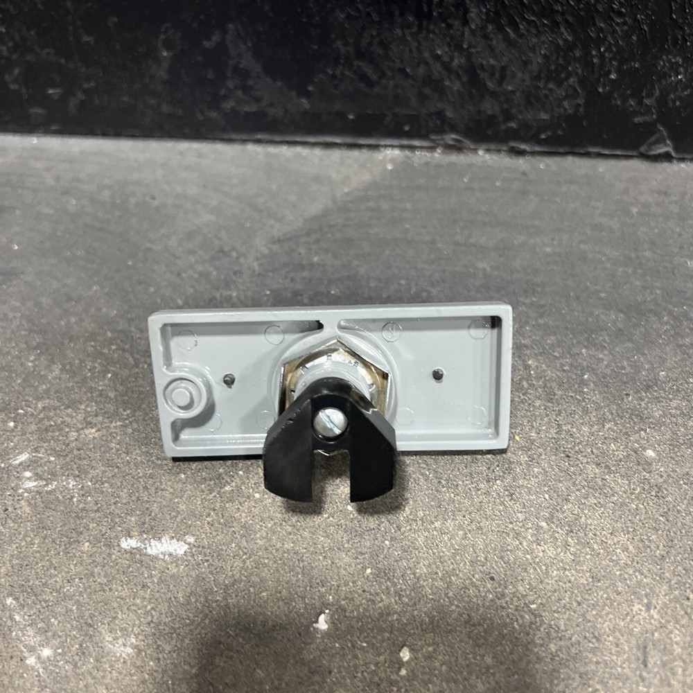 Hand /Auto Selector Switch