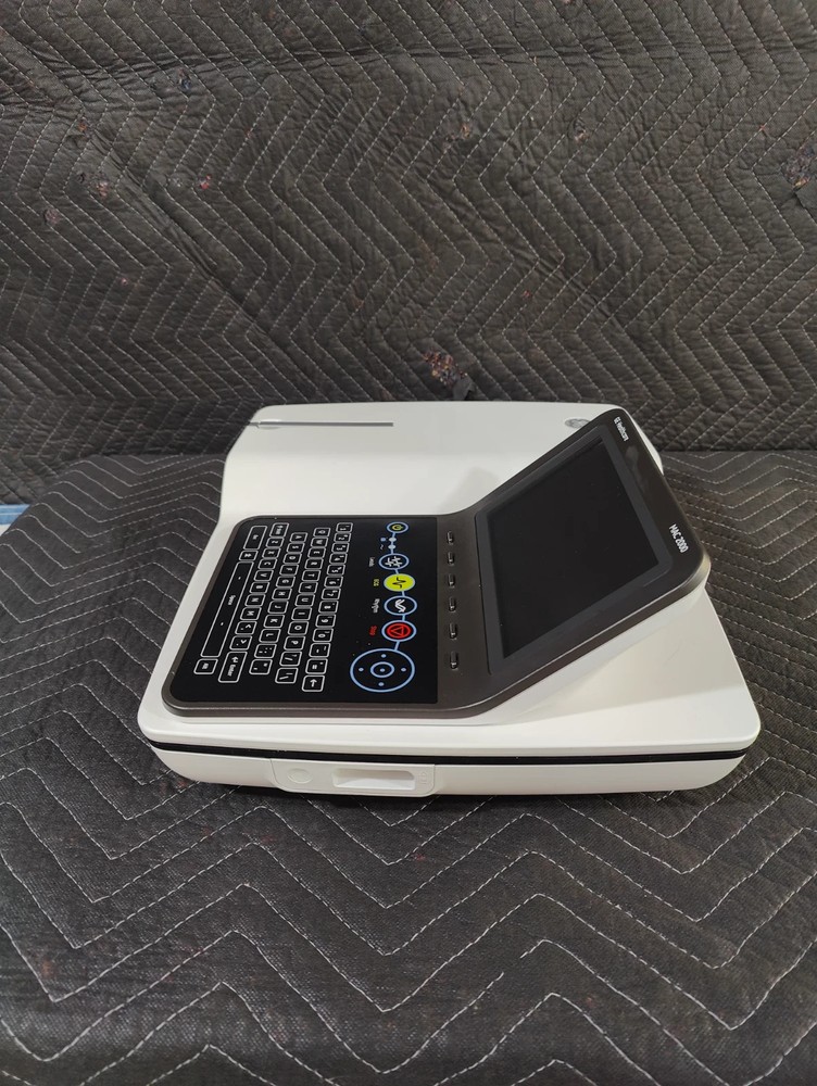 GE Mac 2000 EKG / ECG Machine