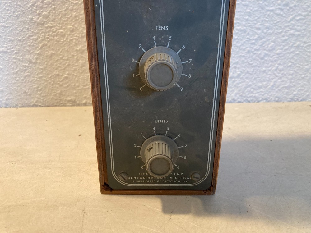 Heathkit Decade Resistance Model DR-1