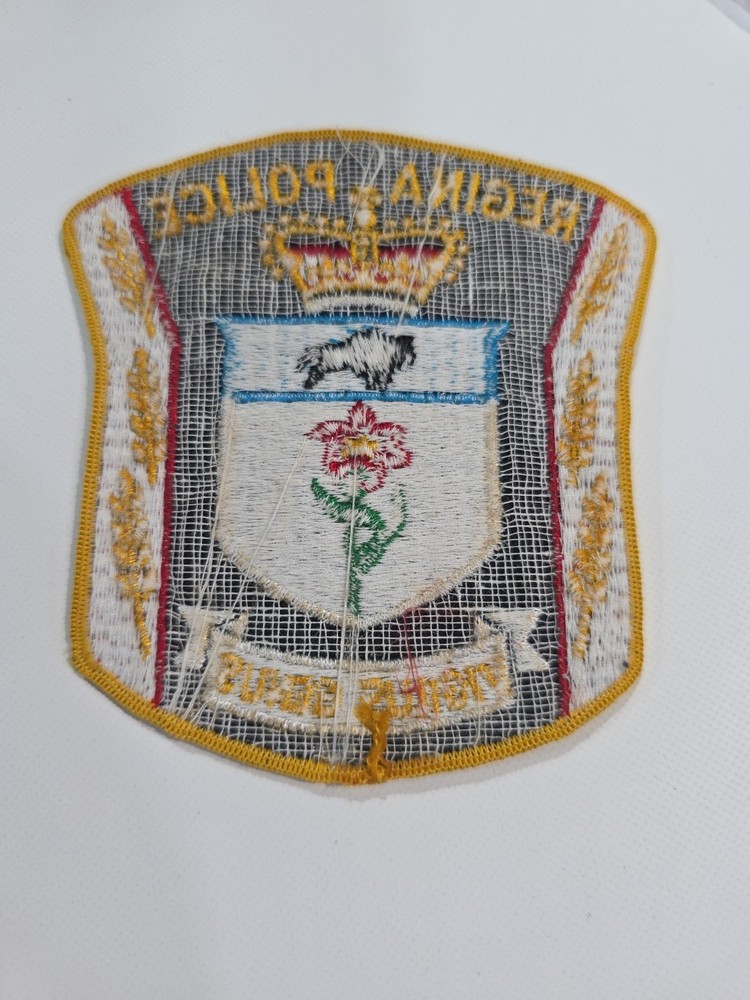 Regina Police (Saskatchewan, Canada) Uniform Take-Off Shoulder Patch Obsolete