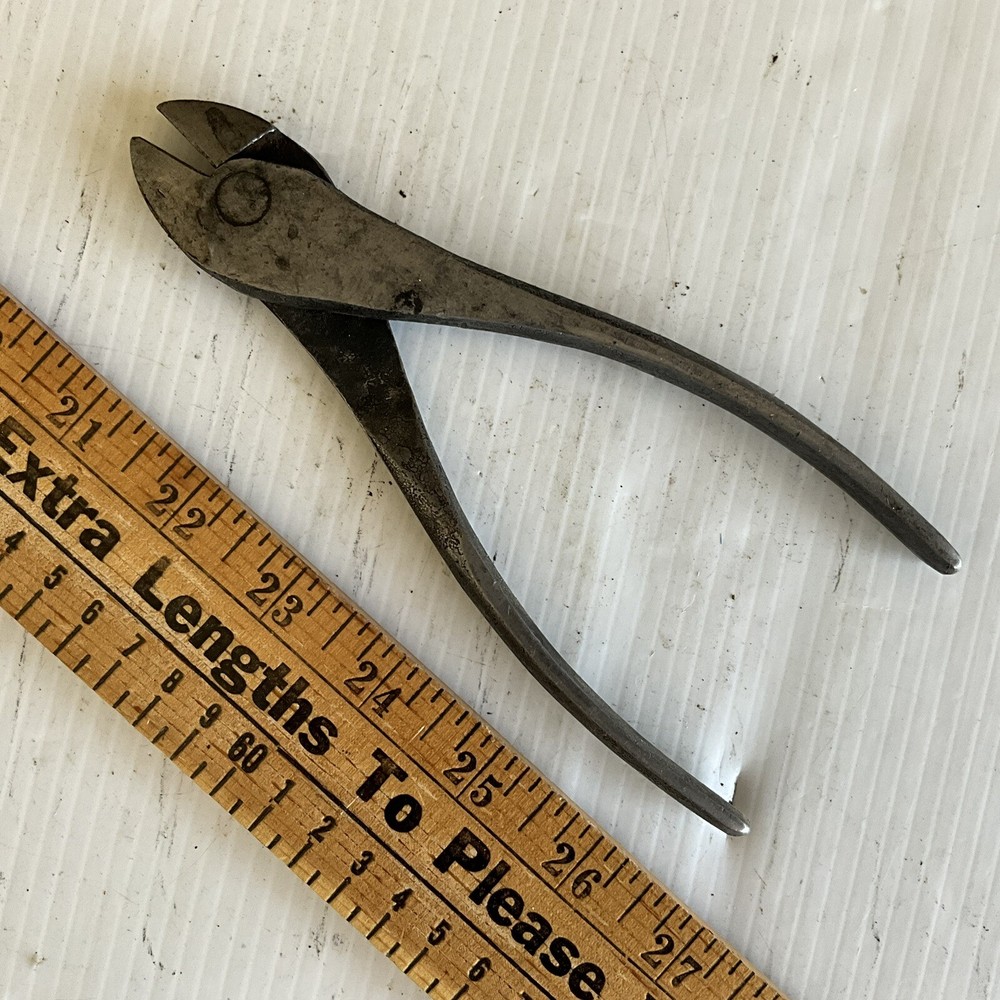 Vintage Diagonal Cutting Cutter Pliers Wire Side Tool