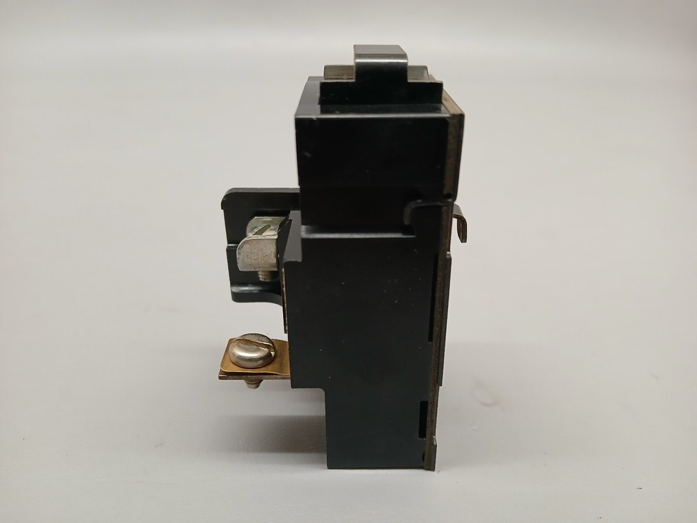 Pushmatic 15 Amp Single Pole Circuit Breaker 15A