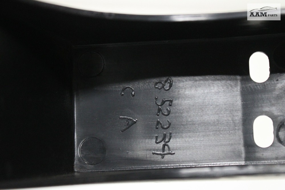 2018-2024 FREIGHTLINER CASCADIA FAIRING PANEL BRACKET SUPPORT OEM