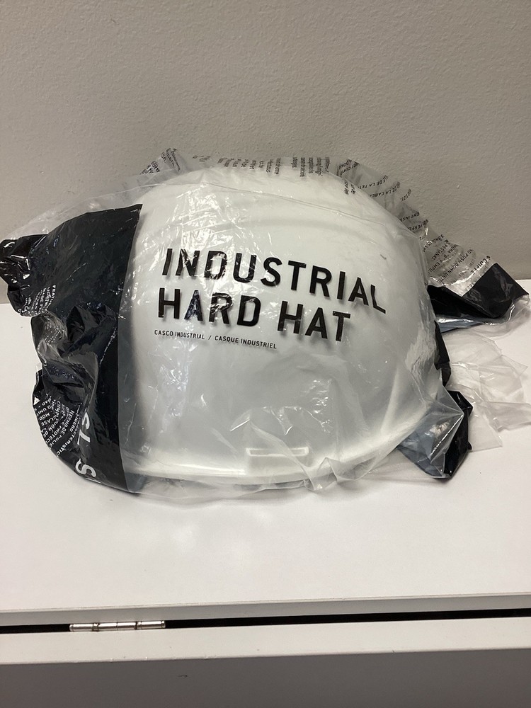 Pyramid Hard Hat HP14110