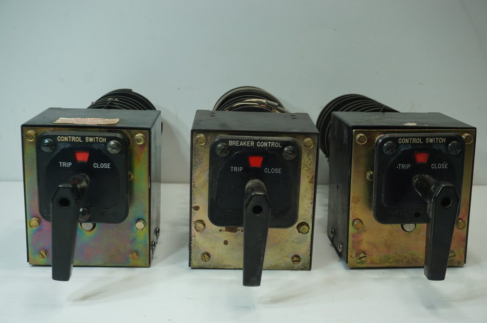 Electro Switch Trip / Close 8857CB 8857CD QTY-THREE-!