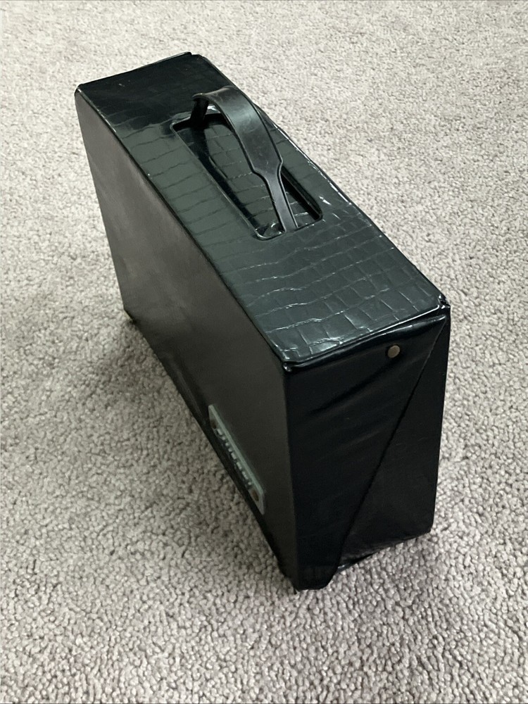 VINTAGE ORIGINAL NINTENDO GAMEBOY CASE