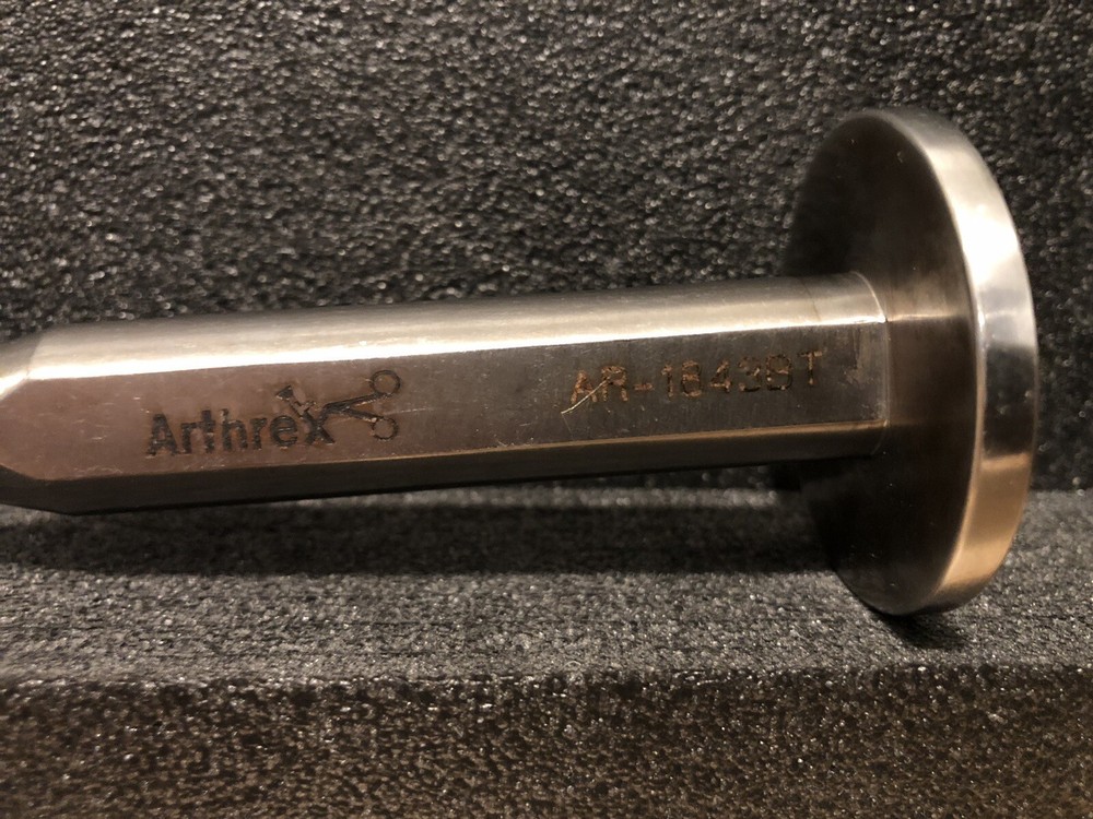 Arthrex - REF: AR-1843BT - Retroscrew Tunnel Notcher