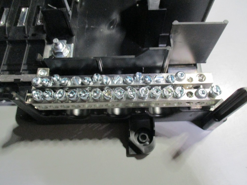 Square D B-9485 Panel Board, 30 Space, Plug on neutral ready