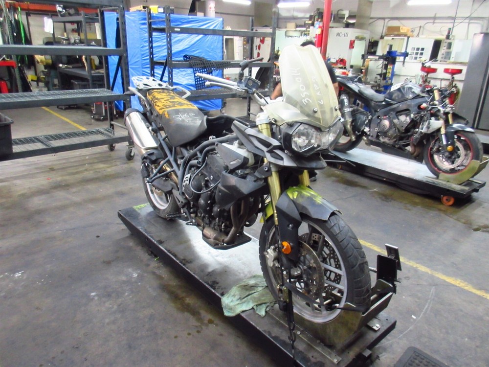 2012 10-14 Triumph Tiger 800 ABS Right Handlebar Handle Bar Control Switch OEM