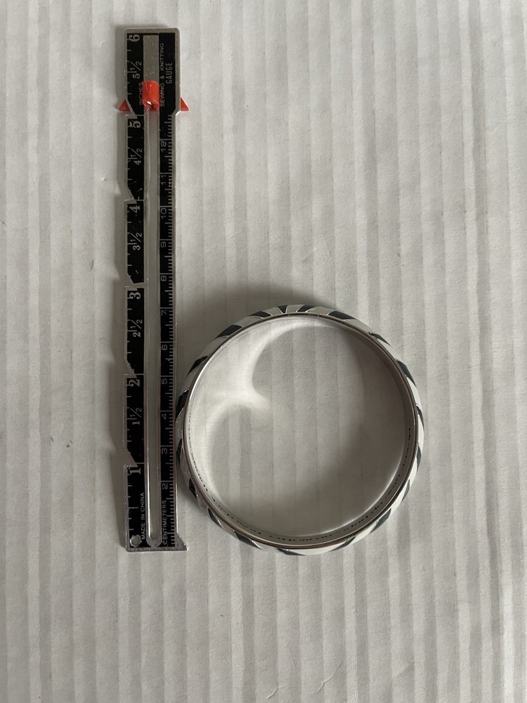 Star Wars Her Universe Ahsoka Tano Bangle RockLove Signed by Ashley Eckstein