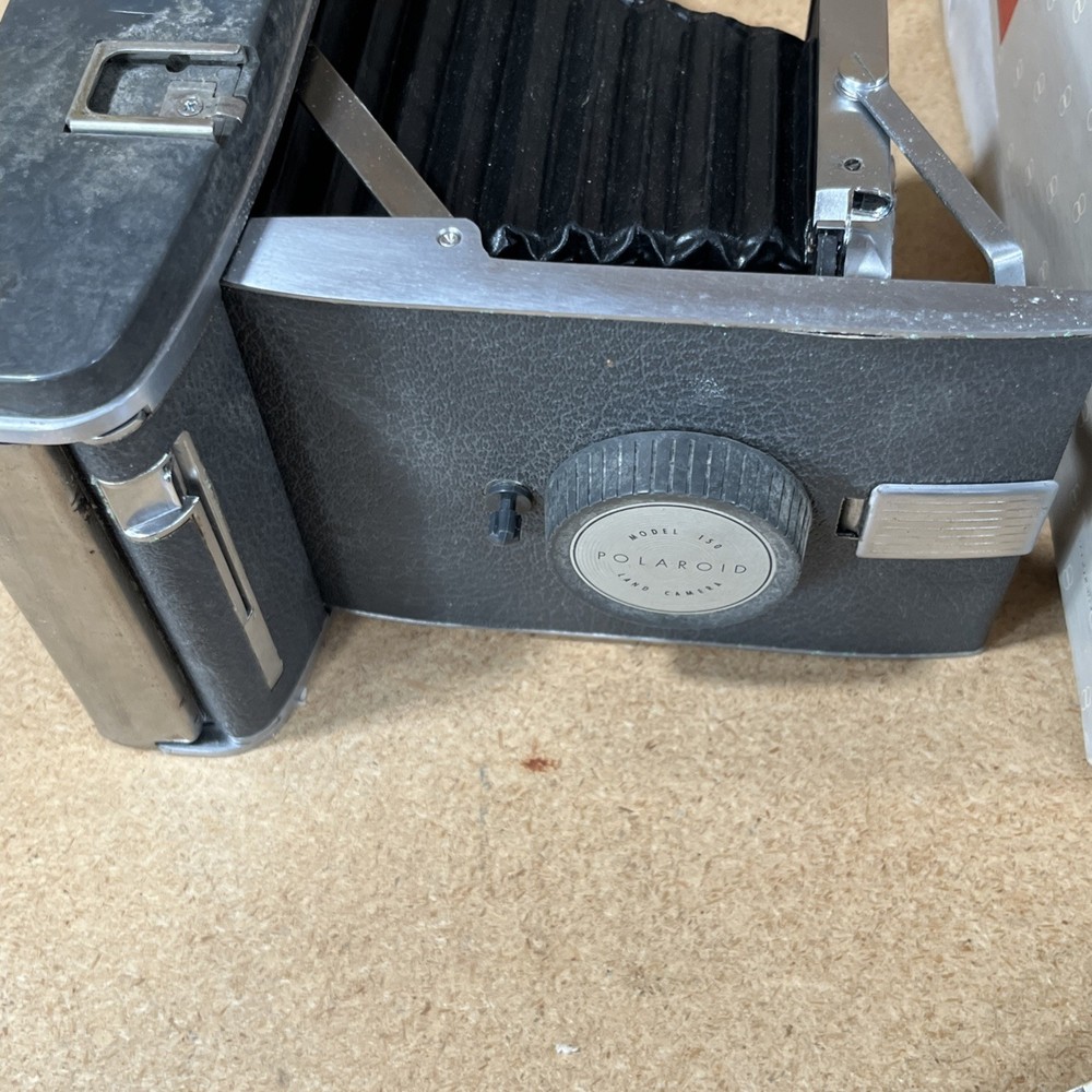Polaroid Folding Land Camera Model 150 Untested w/ box and instructiions