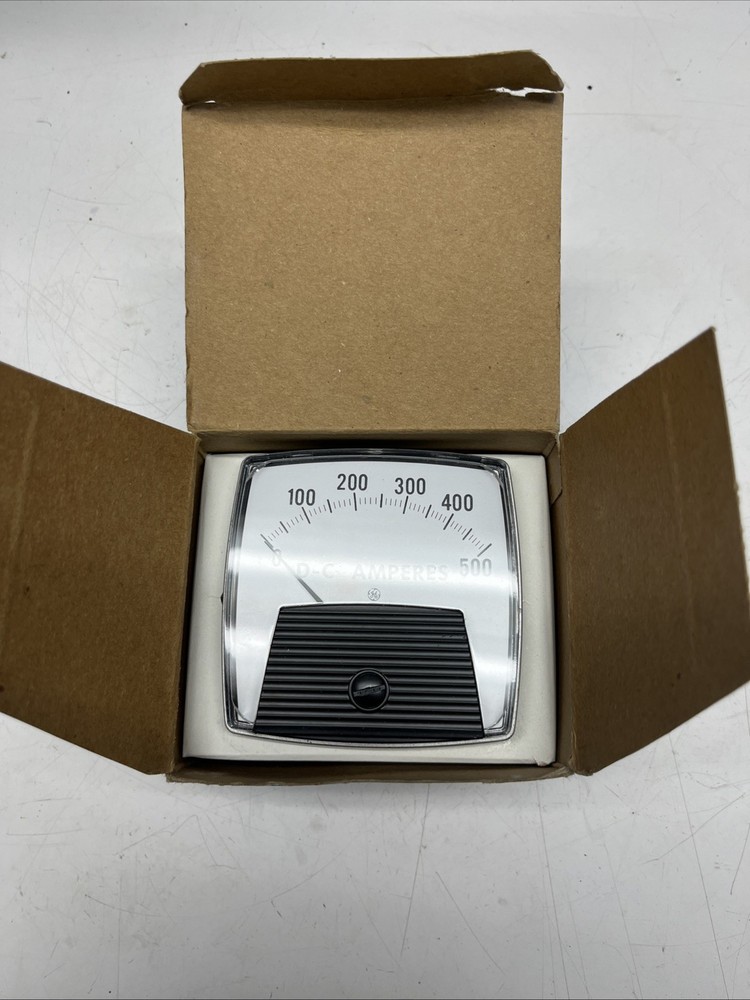 Modutec (Crompton) 3PB-DAA-020, D-C Amperes Panel Meter, 0 - 20 Amp Scale