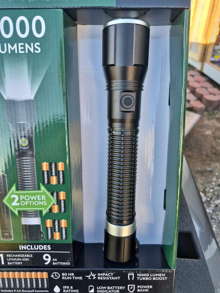 Dual Power 8000 Lumens Flashlight 80hr. Run Time