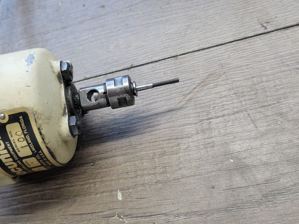 PROCUNIER TAPPING HEAD NO 1 W/ 1/2 " SHANK