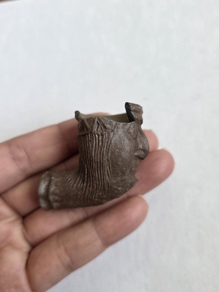 Mid 1800s Face Pipe