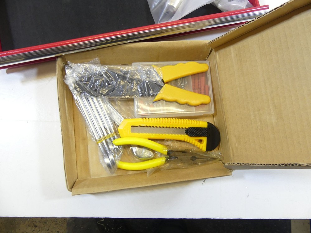 Allies Tool Set Tool Box 176 Pieces M01002