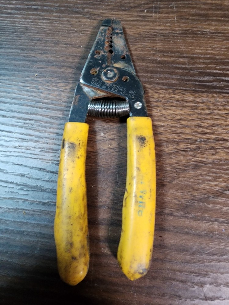 Ideal 45-315 8-16 AWG Solid Spring Loaded Automatic Reflex Premium Stripper