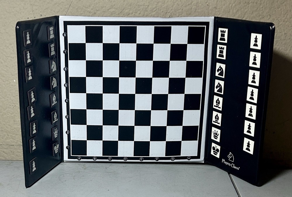Vtg Portable Travel Chess Set Magnetic Foldable Board Folder Size Missing 1 Pawn