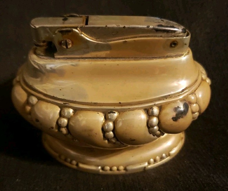Ronson Crown Table Top Silver Plate Tray & Lighter & Cigarette Holder Set