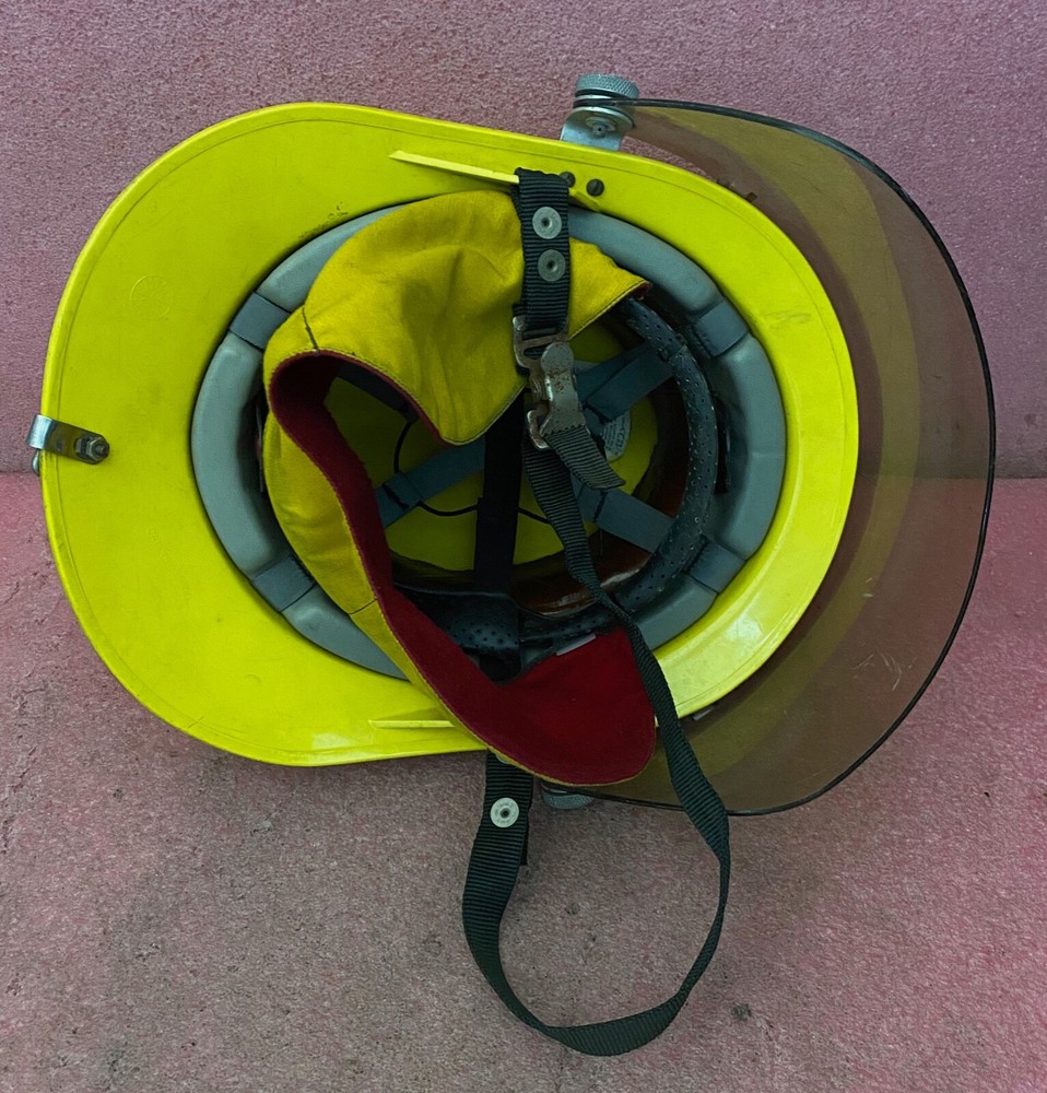1979 Cairns & Bro Fireman Helmet 660.
