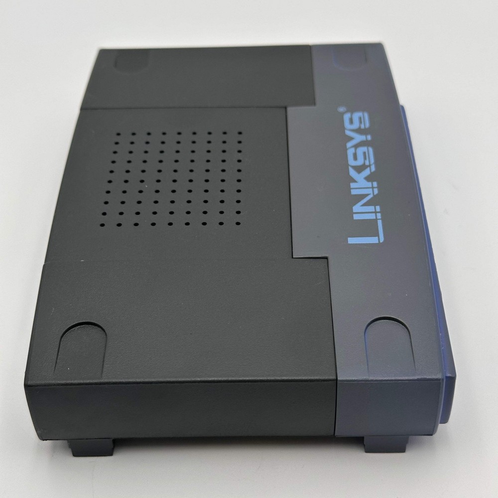 Linksys 10/100 8 Port Workgroup Switch - Black