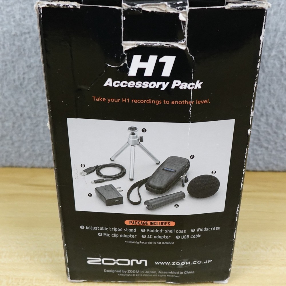 Zoom Handy Recorder H1 Portable With Accessory Pack and Memory Tested